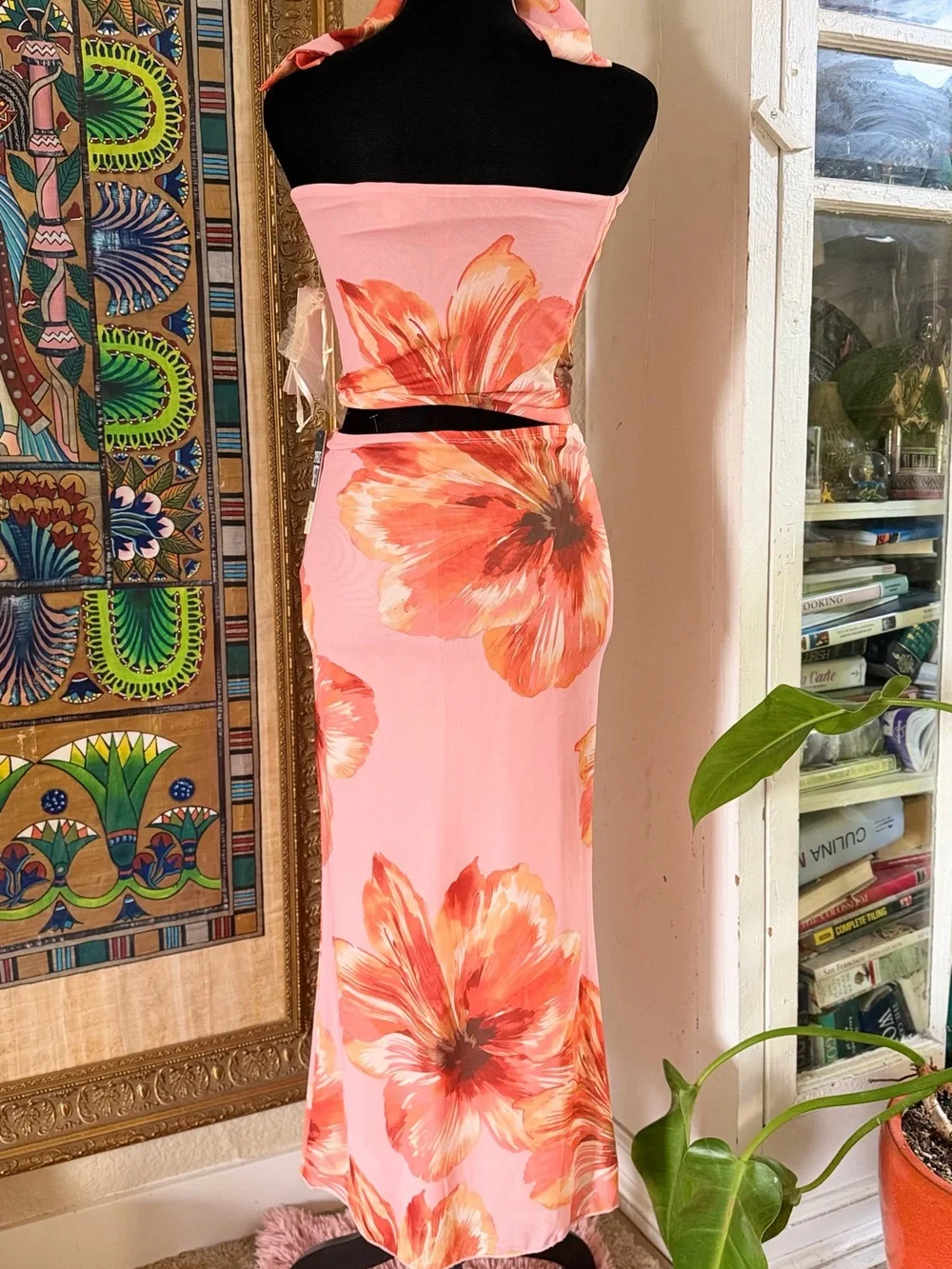 Two-piece set with scarf!